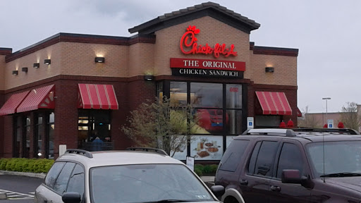 Fast Food Restaurant «Chick-fil-A», reviews and photos, 602 N West End Blvd, Quakertown, PA 18951, USA