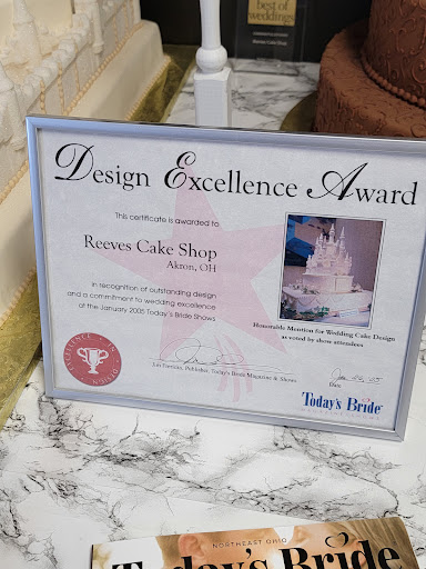 Bakery «Reeves Cake Shop», reviews and photos, 2770 Cory Ave, Akron, OH 44314, USA