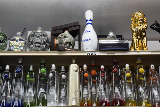 Liquor Store «Crockers Party Store», reviews and photos, 1702 Broadway, Niles, MI 49120, USA