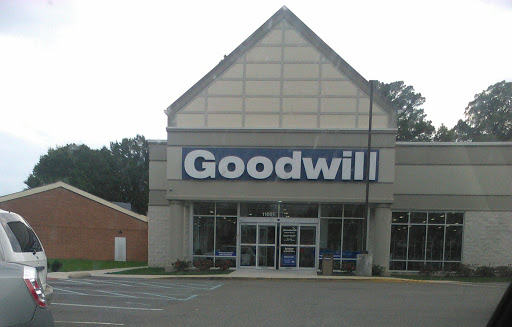 Thrift Store «Goodwill Warwick Retail Store», reviews and photos, 11061 Warwick Blvd, Newport News, VA 23601, USA