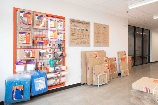 Self-Storage Facility «Public Storage», reviews and photos, 8220 Skokie Blvd, Skokie, IL 60077, USA