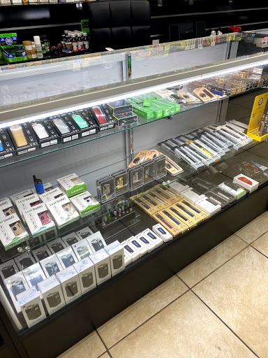 Vaporizer Store «Miami Vape Smoke Shop», reviews and photos, 471 NE 167th St, North Miami Beach, FL 33162, USA