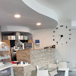 Photo n°1 de l'avis de gaetano.t fait le 06/10/2022 à 07:51 sur le  The ACADEMY OF FARINA MATTEO à Ternate