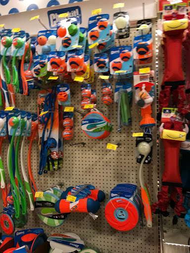 Pet Supply Store «PetSmart», reviews and photos, 3439 Princeton Rd, Hamilton, OH 45011, USA