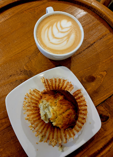 Coffee Shop «Buckeye Chocolate Cafe», reviews and photos, 510 Water St, Chardon, OH 44024, USA