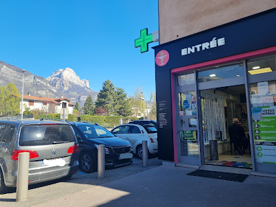 Pharmacie Plemer Le Carre De L'optique à Saint-Nazaire-les-Eymes