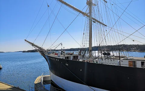 Museum ship Pommern image