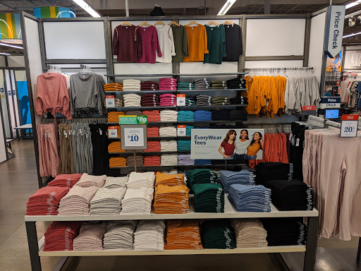 Clothing Store «Old Navy», reviews and photos, 401 S Mt Juliet Rd, Mt Juliet, TN 37122, USA