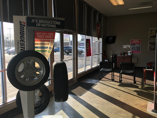 Tire Shop «Firestone Complete Auto Care», reviews and photos, 1528 VFW Pkwy, West Roxbury, MA 02132, USA