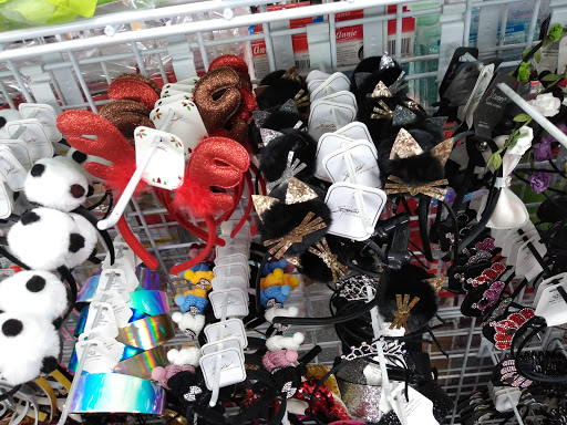 Shopping Mall «Delmont Village Shopping Center», reviews and photos, 5151 Plank Rd, Baton Rouge, LA 70805, USA