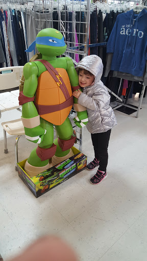 Thrift Store «Goodwill Retail Store of Lake St. Louis», reviews and photos, 913 Robert Raymond Dr, Lake St Louis, MO 63367, USA