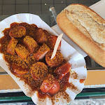 Photo n°1 de l'avis de Marvin.e fait le 20/03/2024 à 18:56 sur le  Wurst :-) am Brandenburger Tor à Berlin