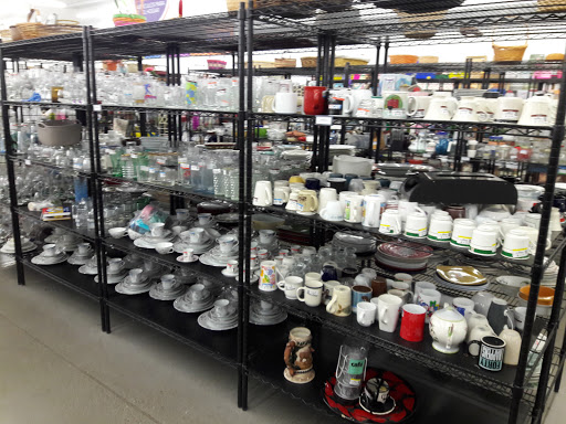 Thrift Store «99th & Camelback Goodwill Retail Store & Donation Center», reviews and photos, 10005 W Camelback Rd, Phoenix, AZ 85037, USA