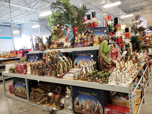 Home Goods Store «At Home», reviews and photos, 3700 S Campbell Ave, Springfield, MO 65807, USA