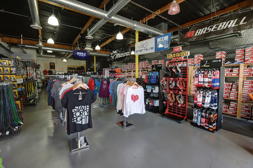 Sportswear Store «Between The Lines», reviews and photos, 13802 N Scottsdale Rd #127, Scottsdale, AZ 85254, USA