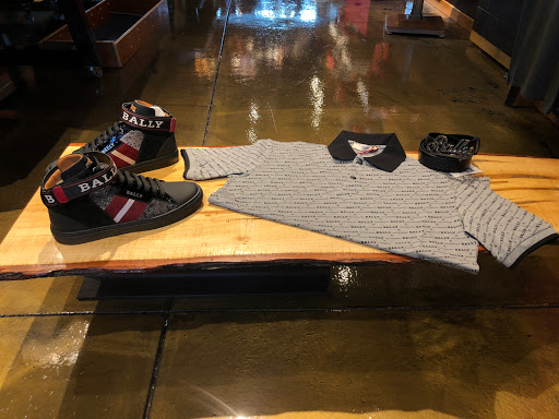 Clothing Store «Krush Clothing», reviews and photos, 4447 Mayfield Rd, South Euclid, OH 44121, USA