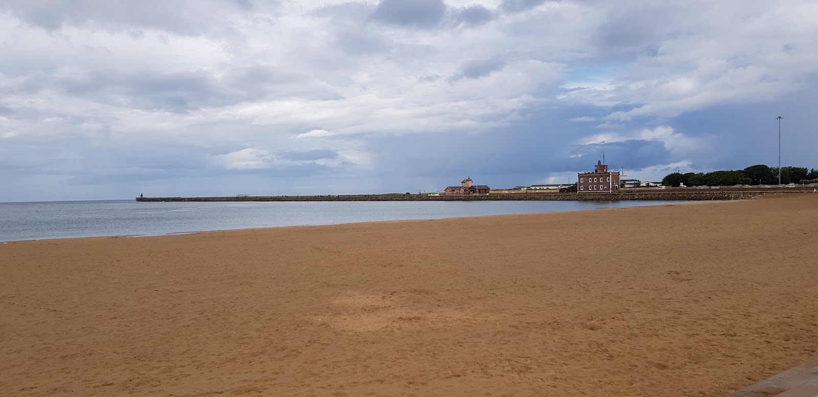 Foto av Little Haven beach och bosättningen