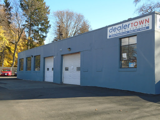 Used Car Dealer «Dealertown Auto Wholesalers», reviews and photos, 59 Meadow St, Milford, CT 06460, USA