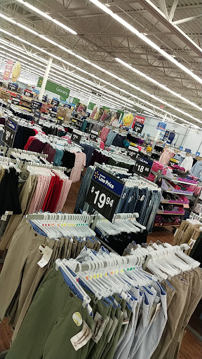 Discount Store «Walmart», reviews and photos, 150 Barnum Avenue Cutoff, Stratford, CT 06614, USA