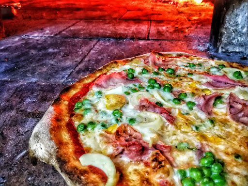 La Perla Pizzeria in Augusta, Libero consorzio comunale di Siracusa