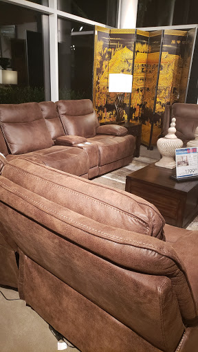 Furniture Store «Rooms To Go Furniture Store - Durham», reviews and photos, 4144 Durham-Chapel Hill Blvd a, Durham, NC 27707, USA