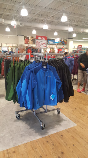 Sportswear Store «Columbia Sportswear Outlet», reviews and photos, 1659 94th Dr F250, Vero Beach, FL 32966, USA