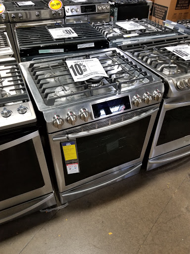 Appliance Store «Sears Outlet», reviews and photos, 12001 Sears St, Livonia, MI 48150, USA