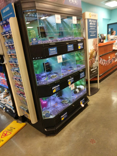 Pet Supply Store «PetSmart», reviews and photos, 2450 Osprey Way S, Frederick, MD 21701, USA