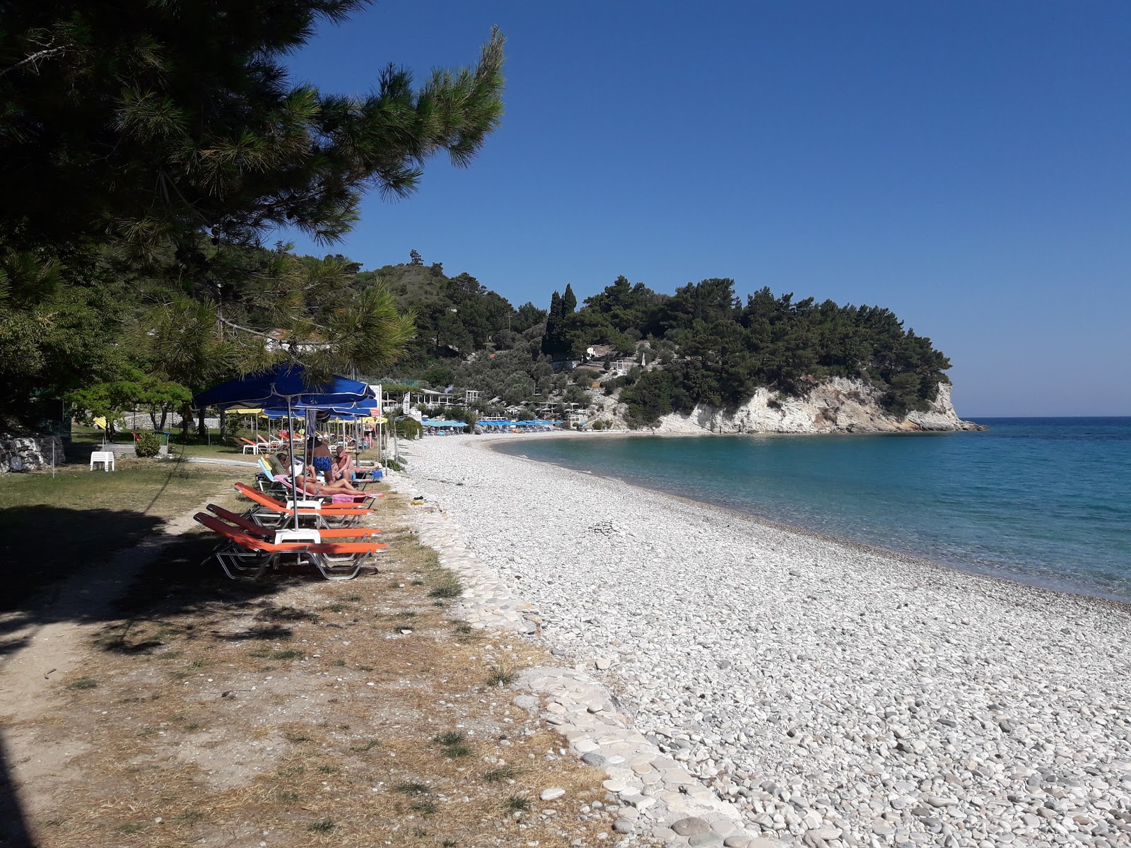 Paralia Tsamadou'in fotoğrafı çok temiz temizlik seviyesi ile