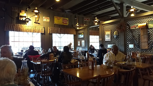 American Restaurant «Cracker Barrel Old Country Store», reviews and photos, 5100 Tiedeman Rd, Brooklyn, OH 44144, USA