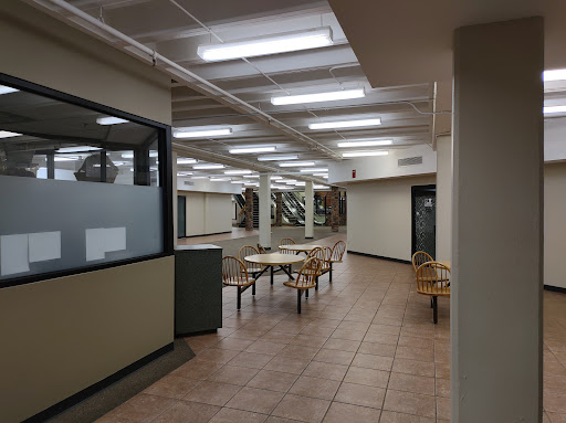 Shopping Mall «Park Fair Mall», reviews and photos, 100 E Euclid Ave, Des Moines, IA 50313, USA