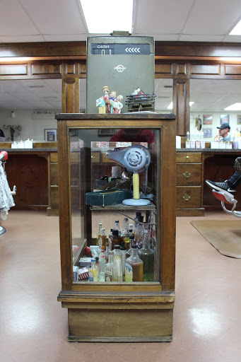 Barber Shop «T. & Co Barber Shop», reviews and photos, 2958 Hartford Hwy, Dothan, AL 36305, USA