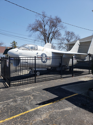 Convenience Store «Home Run Liquor & Food Store», reviews and photos, 106 E Main St, Round Lake Park, IL 60073, USA