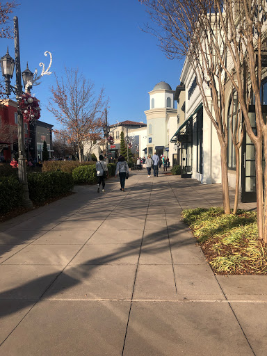 Jewelry Store «Kay Jewelers», reviews and photos, 300 The Bridge St Suite 114, Huntsville, AL 35806, USA