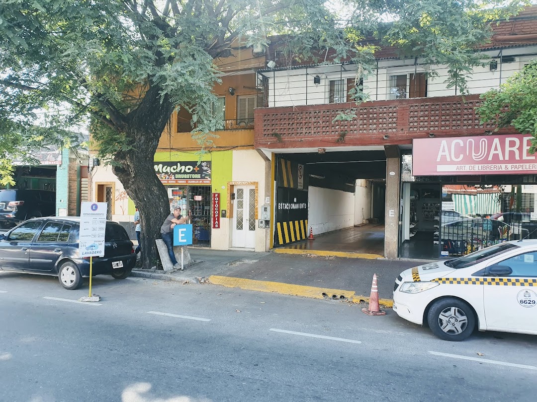 Estacionamiento, Lavadero La Mitre