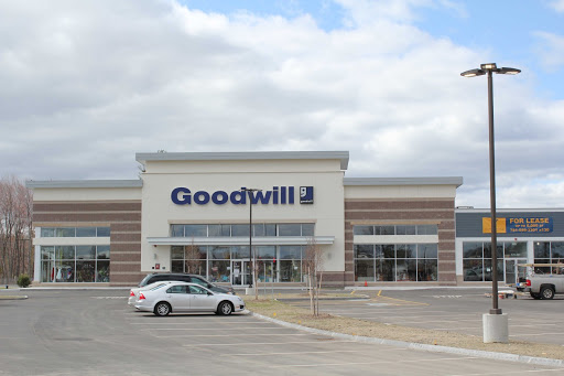 Goodwill Store & Donation Center, 21 Chevy Chase Rd, Seabrook, NH 03874, USA, 