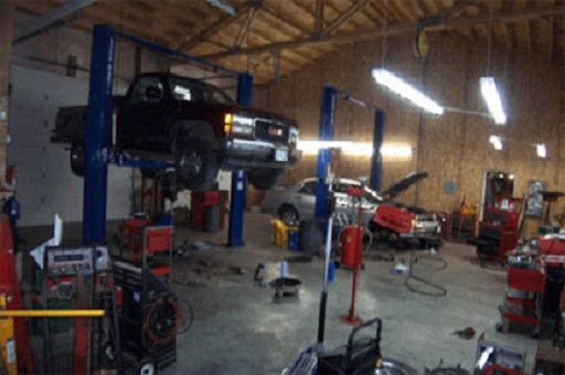 Auto Repair Shop «2000 Auto Repair», reviews and photos, 17584 OR-211, Molalla, OR 97038, USA