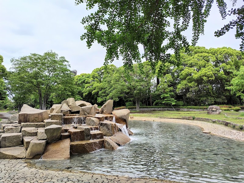 平塚市総合公園 流れの広場