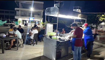 SAMBILITO MARACAIBO FOOD - Justo & Bueno, Calle 13 con carrera 28. Frente a, Maicao, La Guajira, Colombia