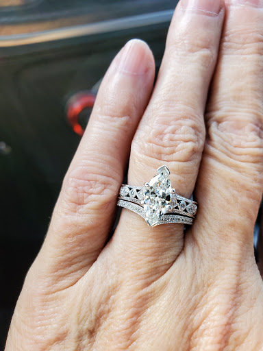 Jewelry Store «Jared The Galleria of Jewelry», reviews and photos, 4240 N Oracle Rd, Tucson, AZ 85705, USA