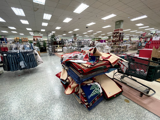 Home Goods Store «Christmas Tree Shops», reviews and photos, 120 Hale Rd, Manchester, CT 06040, USA