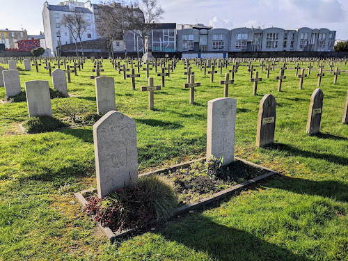 Cimetière militaire commonwealth war graves ww1 ww2 Brest