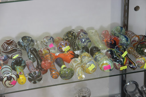 Tobacco Shop «Amsterdam Smoke Shop», reviews and photos, 510 W Court St, Seguin, TX 78155, USA