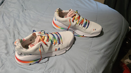 Clothing Store «Under Armour Brand House», reviews and photos, 1201 Woodward Ave, Detroit, MI 48226, USA