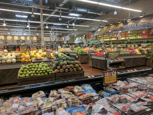 Grocery Store «Fresh Thyme Farmers Market- Fairview Heights», reviews and photos, 6569 N Illinois St, Fairview Heights, IL 62208, USA