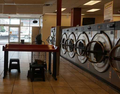 Laundromat «Laundromat of Pine Street LLC», reviews and photos, 309 S 48th St, Philadelphia, PA 19143, USA