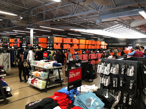 Clothing Store «Nike Factory Store», reviews and photos, 820 W Stacy Rd #356, Allen, TX 75013, USA