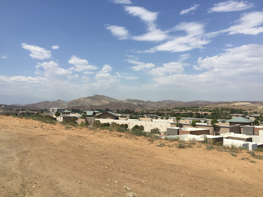 Shopping Mall «Shops At Dos Lagos», reviews and photos, 2780 Cabot Dr #140, Corona, CA 92883, USA