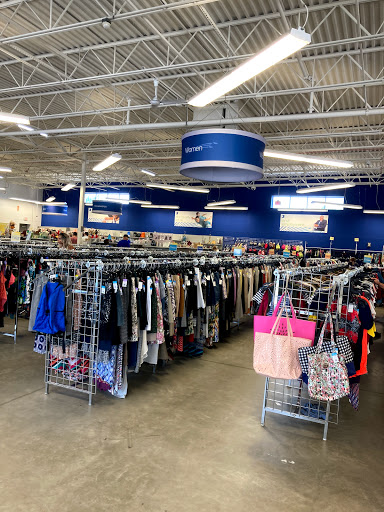 Thrift Store «Goodwill Industries of Greater Cleveland & East Central Ohio», reviews and photos, 16160 Pearl Rd, Strongsville, OH 44136, USA