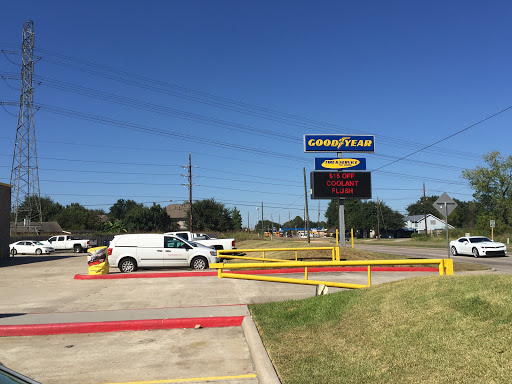 Auto Repair Shop «Champion Tire & Auto», reviews and photos, 12125 Bammel North Houston Rd, Houston, TX 77066, USA